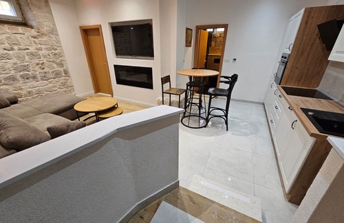 Kastel Stari Apartment | Apartment Antonio, on the Seafront With Garden