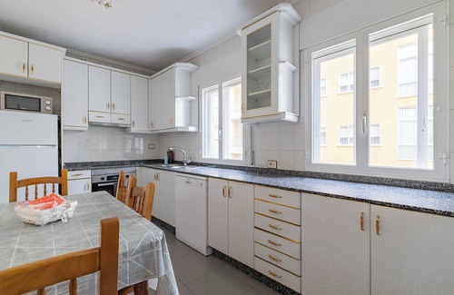 Monforte de Lemos Apartment | Apartment 'Apartamento Sarria' with Wi-Fi