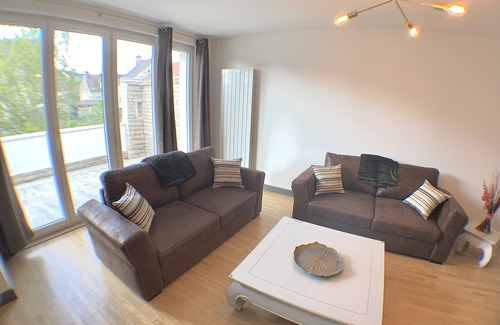 Ladoix-Serrigny Apartment | Apartment-Apartment-Ensuite with Bath-Terrace