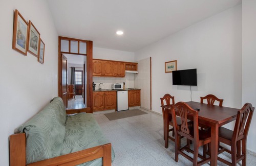 Barlovento Apartment | Apartment 'Apartamento E' with Sea Views, Private Terrace and Wi-Fi
