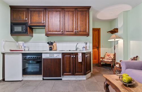 Cibuyo Apartment | Apartment 'Apartamento Narcea 4' with Mountain View, Private Terrace and Wi-Fi