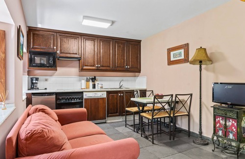 Cibuyo Apartment | Apartment 'Apartamento Narcea 1' with Mountain View, Private Terrace and Wi-Fi
