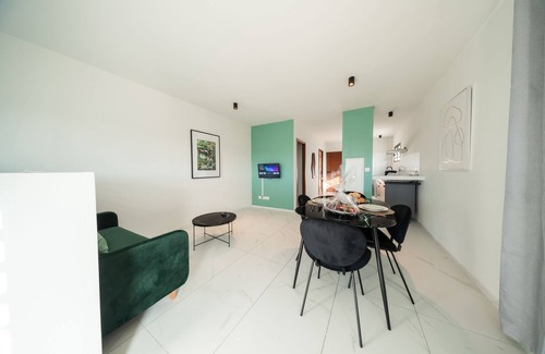Sainte Marie Apartment | Apartment-Apartment-Ensuite with Bath-Ocean view