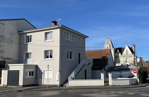 Berck-sur-Mer Apartment | Apartment-Apartment-Ensuite with Bath-Terrace