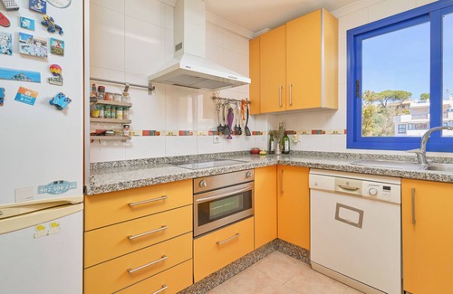 Mezquitilla Apartment | Apartment 'Argia' with Sea Views, Wi-Fi and Air Conditioning