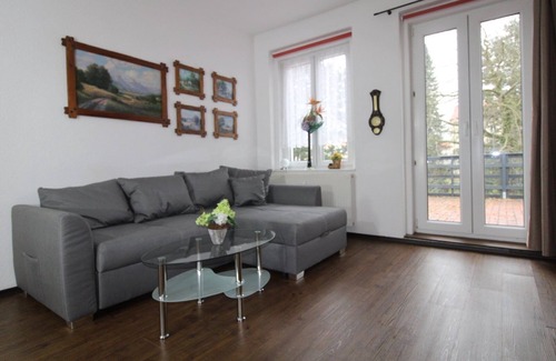 Goerlitz House | Apartment at Birkenwäldchen in Görlitz Rauschwalde- with balcony, parking & comfort