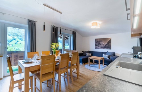 Bramberg am Wildkogel Apartment | Apartment in Bramberg near Ski Lift