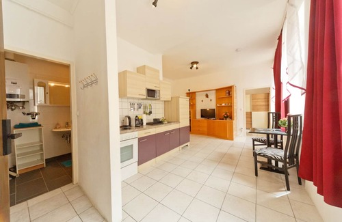 Vienna Apartment | Apartment No. 14 in Vienna near Schönbrunn/Westbahnhof | Keyless Check-In