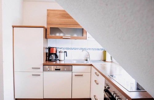 Moos Apartment | Apartment 'Auszeit Am See' with Shared Garden, Balcony and Wi-Fi