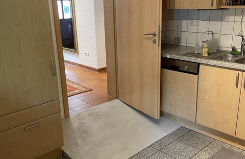 Gengenbach Apartment | Apartment 'Barrierefreie Fewo - 'Im Graben' with Private Terrace and Wi-Fi