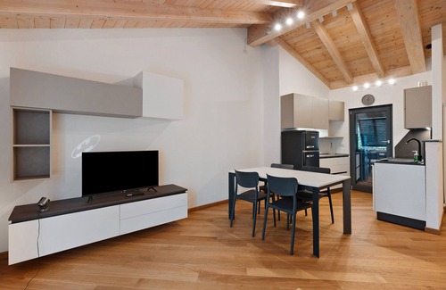 Ferrada Apartment | Apartment 'Batman' with Shared Garden, Wi-Fi and Air Conditioning