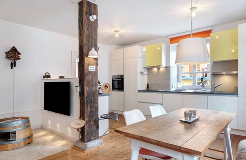 Laufen Apartment | Apartment 'Bauernstüble Im Englerhof' with Private Garden and Wi-Fi