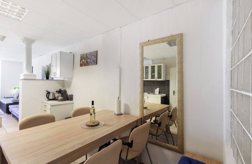 Kaisersesch Apartment | Apartment 'Bei Burg Eltz' with private sauna and Wi-Fi