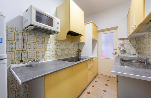 Almeria Apartment | Apartment 'Bilbao 22 Comodo' with Sea View and Air Conditioning