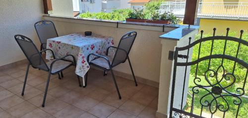 Rab Apartment | Apartment Biserka