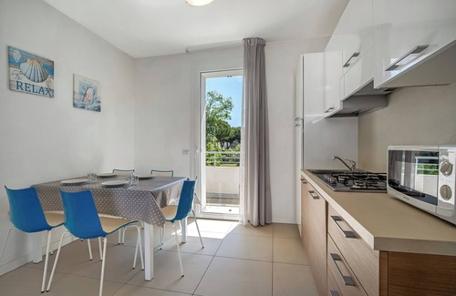 Faro Apartment | Apartment 'Blu Village' with Shared Pool, Private Terrace and Air Conditioning