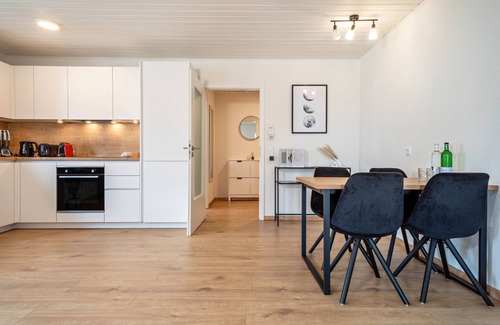 Meckenbeuren Apartment | Apartment 'Bodenseenest' with Mountain View, Balcony and Wi-Fi