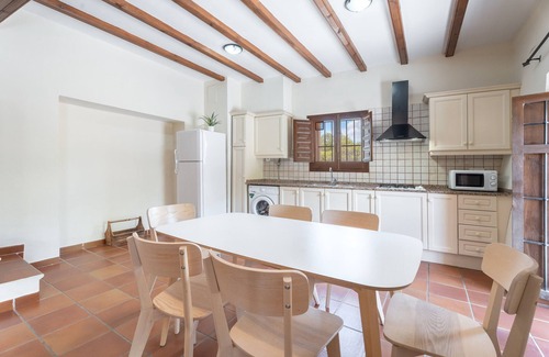 Altura Apartment | Apartment 'Bruno' with Mountain View, Shared Pool and Shared Garden