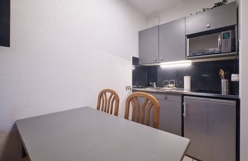 Allevard Apartment | Apartment 'Bulle Enchantée Lac Et Montagne' with Shared Pool, Balcony and Wi-Fi