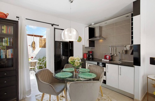 Sonnenland Apartment | Apartment 'Bungalow Aloe Dunas' with Garden, Shared Pool & Fast Wi-Fi