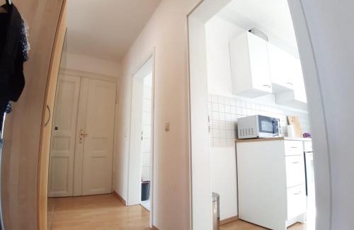 Nordost Apartment | Apartment business and tourism BMW Messe with balcony