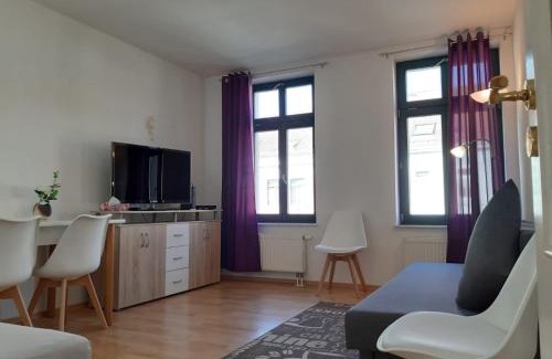 Nordost Apartment | Apartment business and tourism BMW Messe with balcony