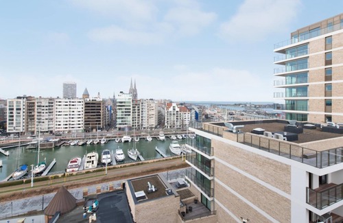 Mariakerke Apartment | Apartment by Sea with Marina Views