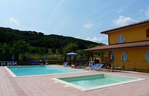 Puntone Apartment | Apartment by the sea with private outside space, Air Conditioning,Wi-Fi.Bpt