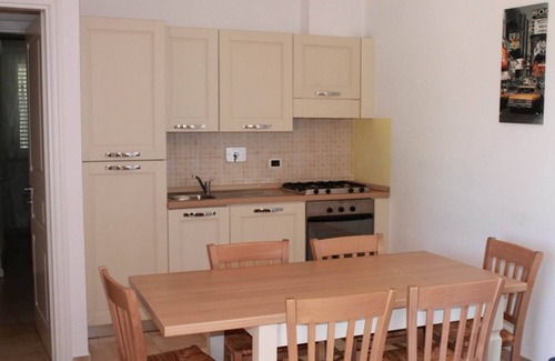 Puntone Apartment | Apartment by the sea with private outside space, Air Conditioning,Wi-Fi. T0