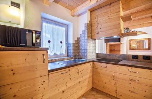 Campitello di Fassa Apartment | Apartment Chalet Osmar Appartamento 2 with Mountain View, Wi-Fi, Garden & Terrace