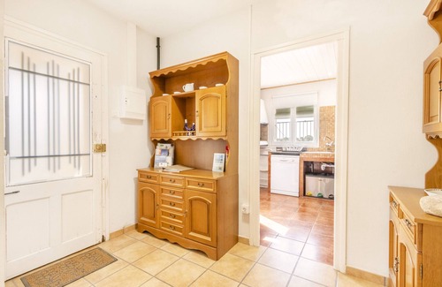 Casserres Apartment | Apartment 'Cal Viudet Nou' with Mountain View, Private Pool and Wi-Fi