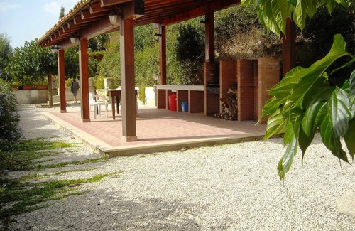 Menfi Apartment | Apartment Calliope is ideal for a couple with two babies.