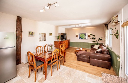 Beaugas House | Apartment: Calm, relax in the "Coeur de Bastide" in the southwest of France