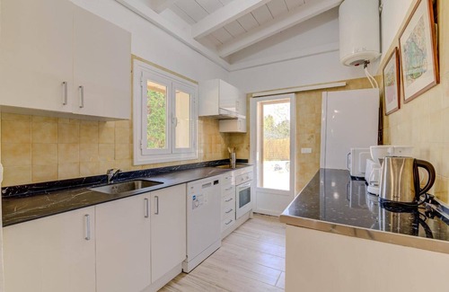 Sant Llorenc des Cardassar Apartment | Apartment 'Can Amer Ref 256' with Private Pool, Wi-Fi and Air Conditioning