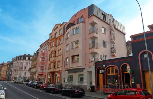 Karlovy Vary Condo | Apartment Carla Karlovy Vary