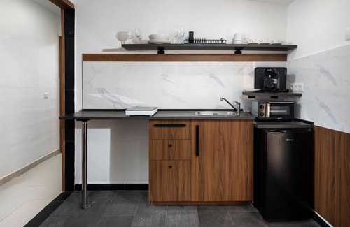 Almayate Bajo Apartment | Apartment 'Casa 1' with Beach View, Wi-Fi and Air Conditioning