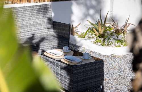 Almayate Bajo Apartment | Apartment 'Casa 1' with Beach View, Wi-Fi and Air Conditioning