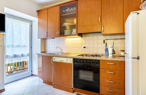 Celledizzo Apartment | Apartment 'Casa Ai Laresi 1' with Mountain View, Private Garden and Wi-Fi