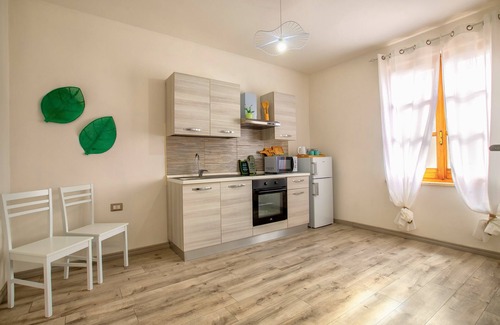 Codrongianos House | Apartment 'Casa Belvedere' with Private Terrace, Wi-Fi and Air Conditioning