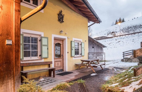 Vigo di Fassa Apartment | Apartment 'Casa Delmarco' with Private Terrace and Private Garden