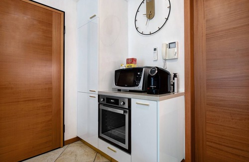 Sarnico Apartment | Apartment 'Casa Dea Luxury' with Private Terrace, Wi-Fi and Air Conditioning
