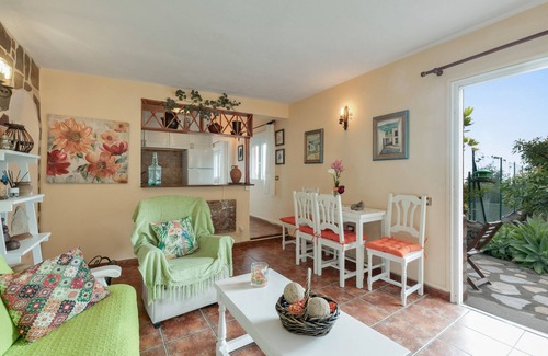Brena Alta Apartment | Apartment 'Casa Heydi' with Mountain View, Private Terrace and Wi-Fi