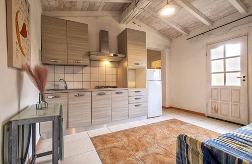 Tottubella Apartment | Apartment 'Casa Ikos' with Shared Garden, Wi-Fi and Air Conditioning