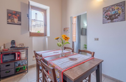 Pachino Apartment | Apartment 'Casa Intersimone' with Wi-Fi and Air Conditioning