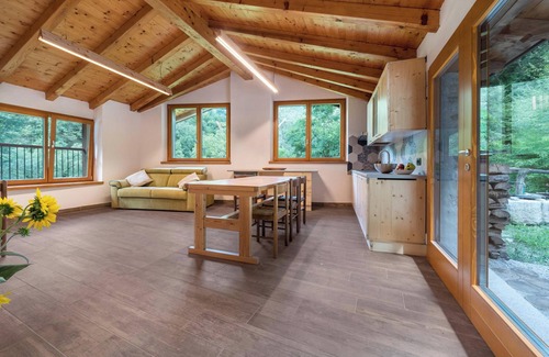 Ville del Monte Apartment | Apartment Casa al Mulino with Mountain View, Wi-Fi & Garden