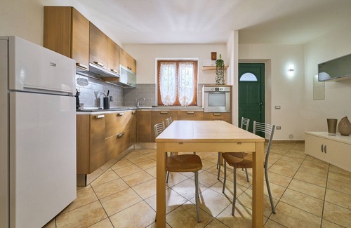 Sassetta Apartment | Apartment 'Casa Martina' with Mountain View, Private Terrace and Wi-Fi