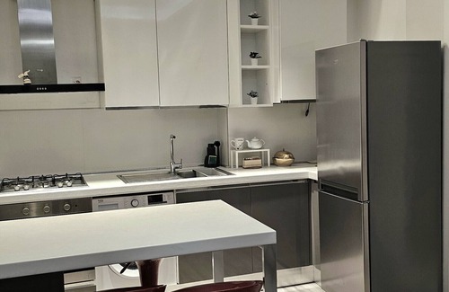 Torre Pedrera Apartment | Apartment 'Casa Mavira House' with Balcony, Wi-Fi and Air Conditioning