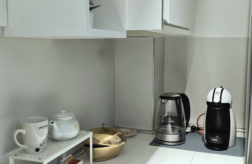 Torre Pedrera Apartment | Apartment 'Casa Mavira House' with Balcony, Wi-Fi and Air Conditioning