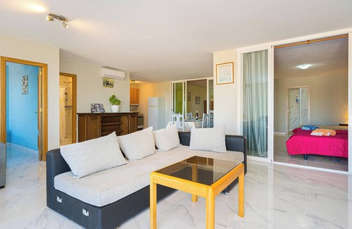 Finestrat House | Apartment 'Casa Meli' with Mountain View, Pool, Garden & Wi-Fi