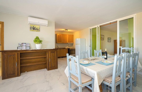 Finestrat House | Apartment 'Casa Meli' with Mountain View, Pool, Garden & Wi-Fi
